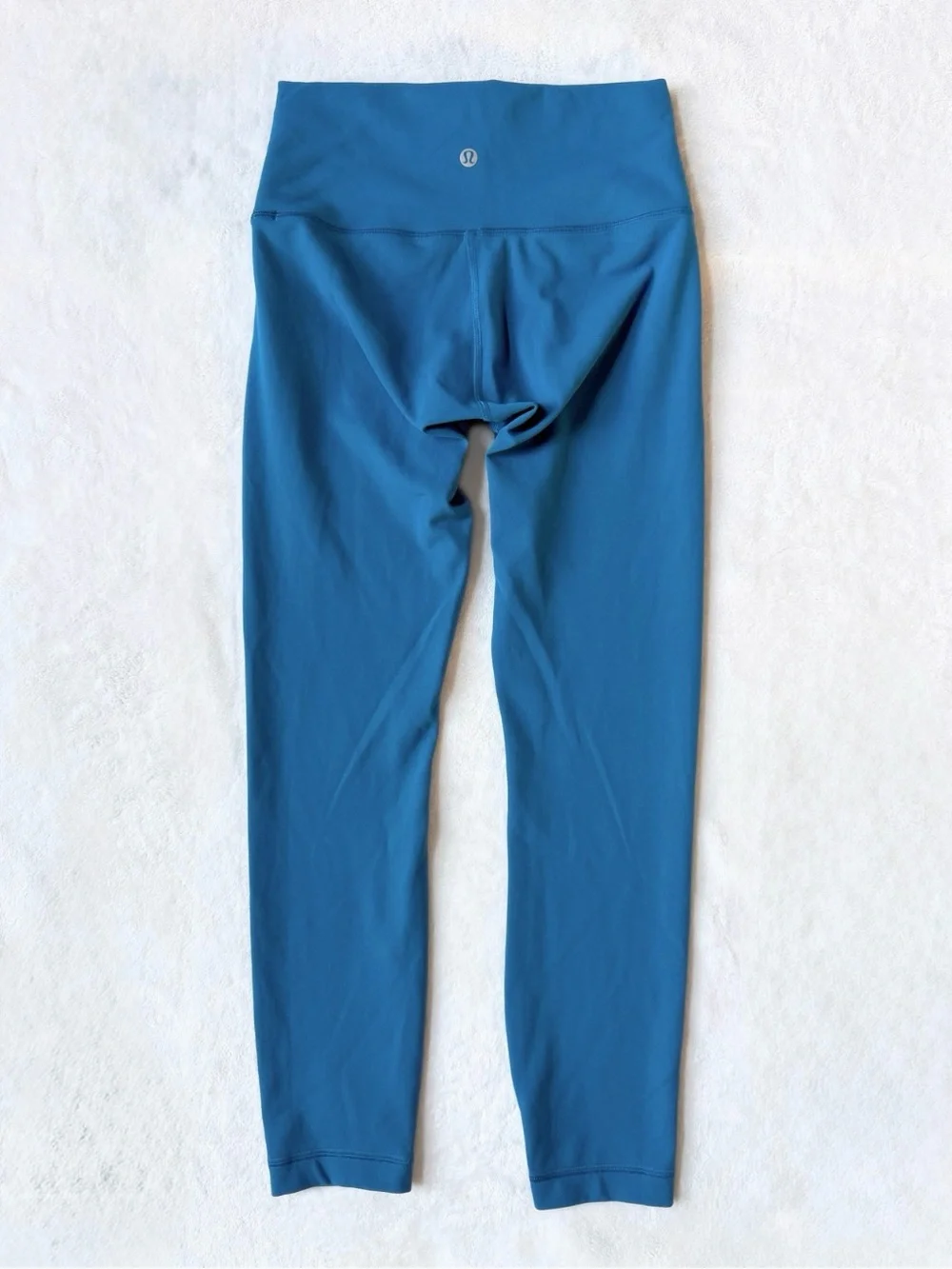 Lululemon Wunder Train High-Rise Tight 25” – Capri – Size 6